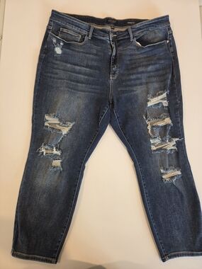 Judy Blue Dark Blue Distressed Boyfriend Jeans